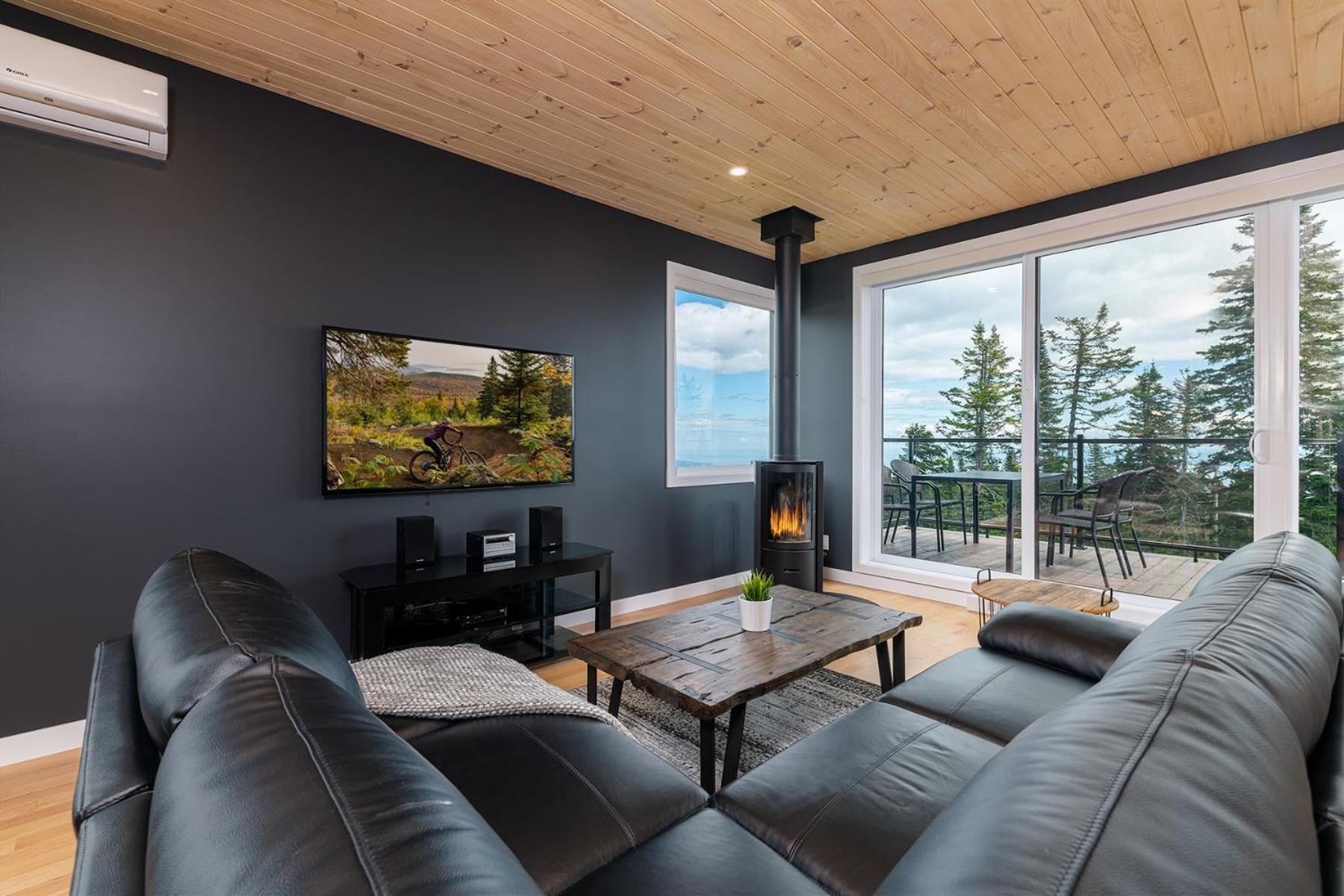 Les Chalets Du Massif De Charlevoix Petite-Riviere-Saint-Francois Rom bilde